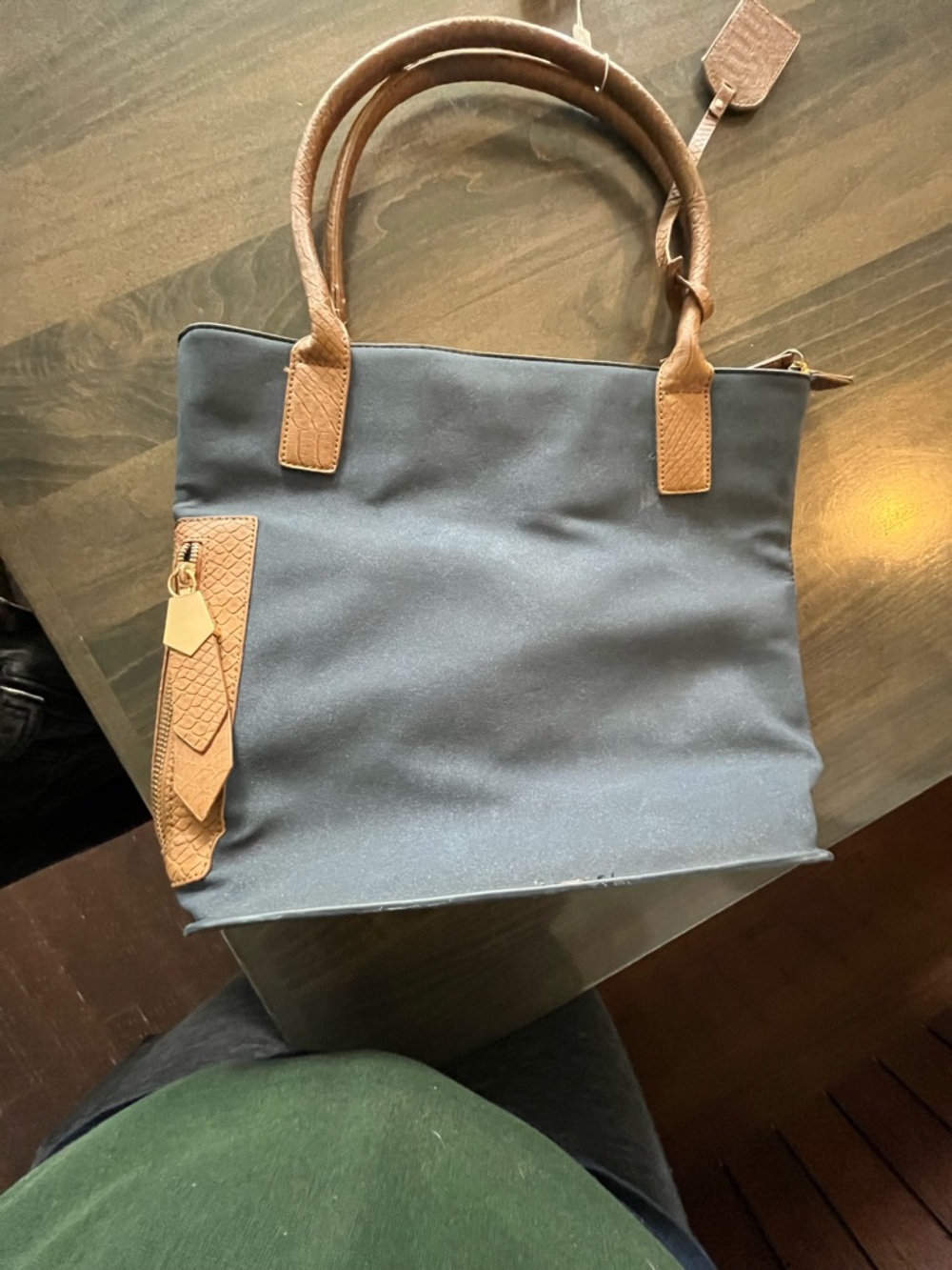 Women’s Caroline Hill Shoulder Bag
NWT - Picture 3 of 13